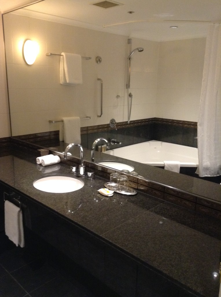 Sydney Pullman Hyde Park bathroom