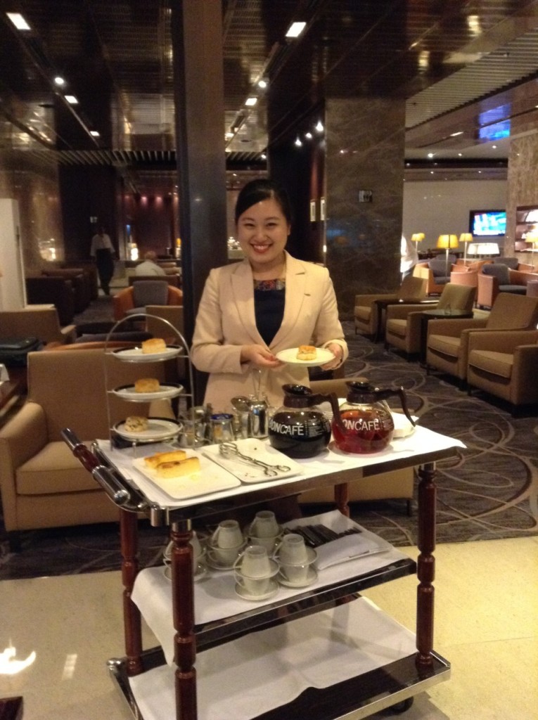 Singapore Airlines tea time in lounge