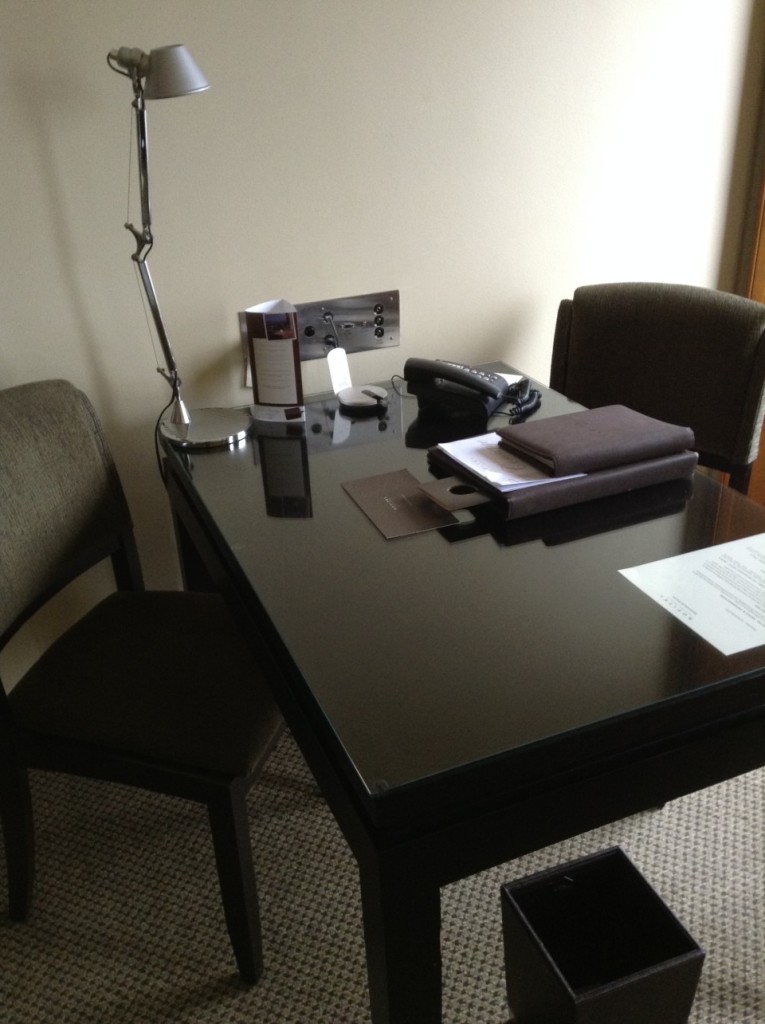 Sofitel Melbourne desk
