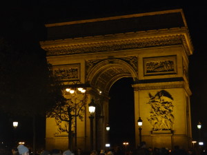 Arc de Triomphe at night