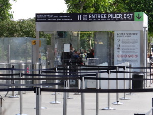 Empty Eiffel Tower Visit line