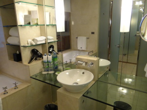Westin Sydney bathroom