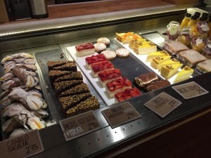 Praktik Bakery Desserts