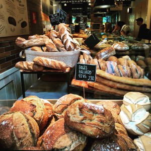 Praktik Bakery Hotel bread