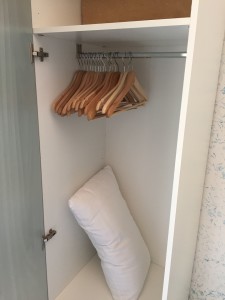 Closet Hotel Weber Ambassador