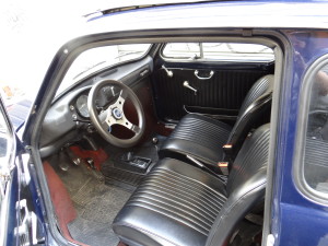 Vintage Fiat500 Inside the Nuovo