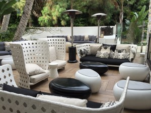 Hotel La Jolla outdoor patio