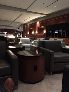 AA lounge PHL