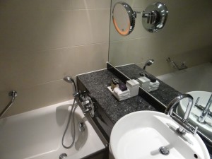Bathtub at the Sofitel Heathrow Hotel