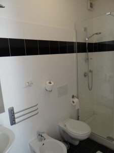 Milan Studio in Navigli Bathroom