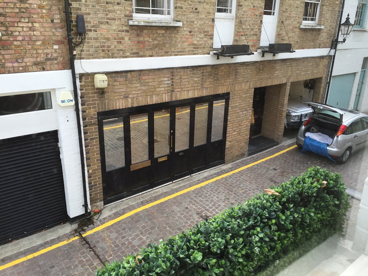 OneFineStay Mews House view