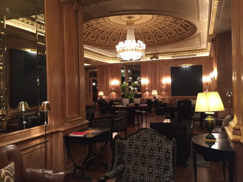 Westin Milan lobby bar