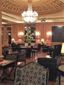 Westin Milan lobby bar
