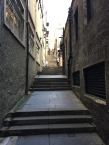 Edinburgh close 