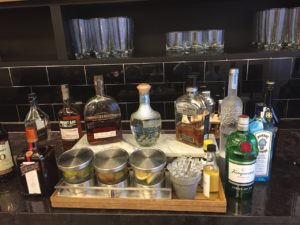 Fairmont D.C. Gold Level Lounge Review Liquor