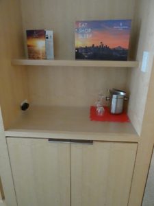 Four Seasons Seattle Minibar Wetbar