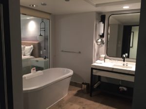 Loews Hotel 1000 Seattle Bathroom view