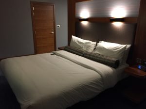 London Aloft Excel Connecting Hotel Room London