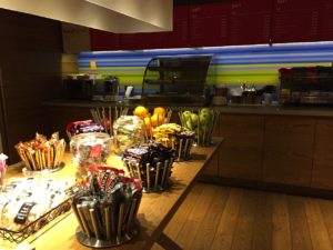 London Aloft Excel Hotel coffee drinks snacks