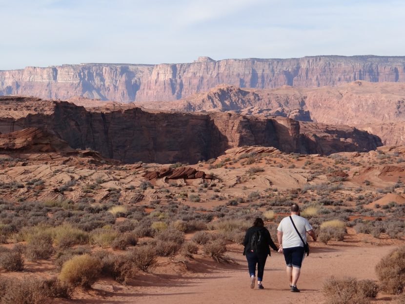 Horseshoe Bend walk to the viewing area