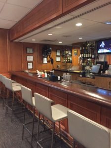 Bar at the United Club PHL Lounge