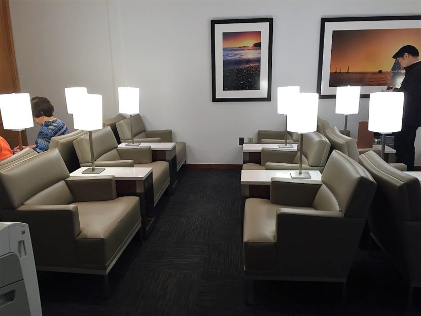 United Club PHL seating