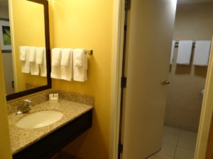 Marriott Courtyard Page Lake Powell bathroom