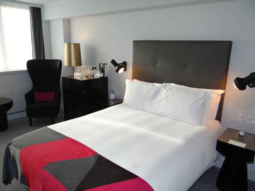Guestroom Mondrian London Hotel