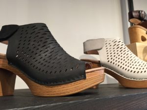 Best Summer Travel Shoes for Women Benjamin Lovell Shoes
