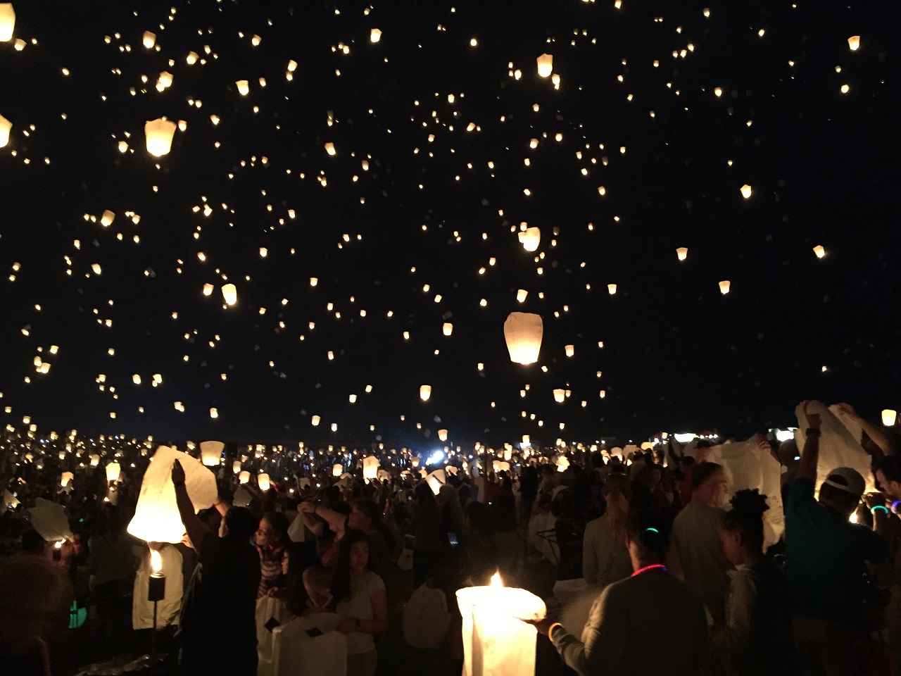 Review The Lights Festival Philadelphia Night Sky Filled WIth Light