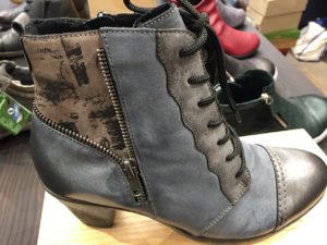 Winter Travel Boot Blue Leather for Women