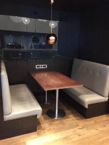 BA Gatwick Lounge Booth Working Desk