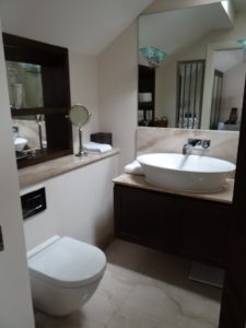 One Fine Stay luxury master bath London