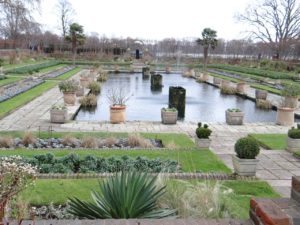 Visiting Kensington Palace Sunken Garden
