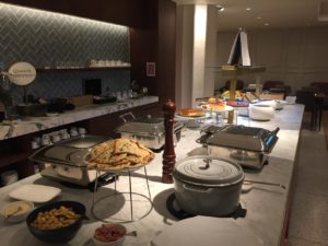 Qantas Lounge LHR lunch