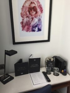 Hard Rock Hotel London Desk