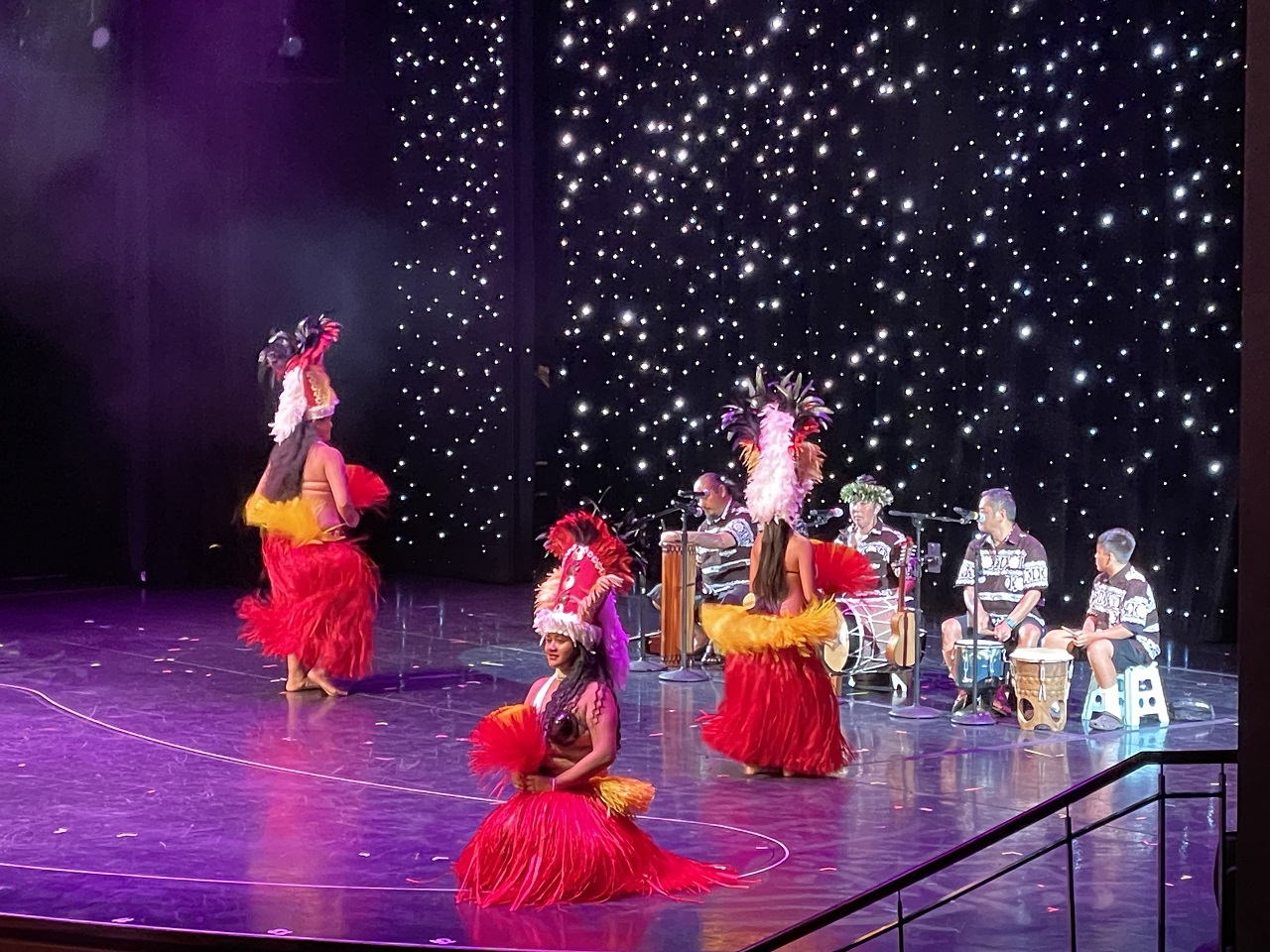 Maui Hula Dancers performing on Ovation of the Seas
